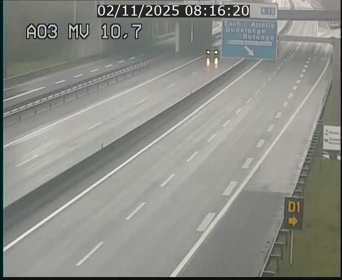 <h2>Traffic live webcam Luxembourg Croix de Bettembourg - A3 - BK 10.7 - direction France</h2>