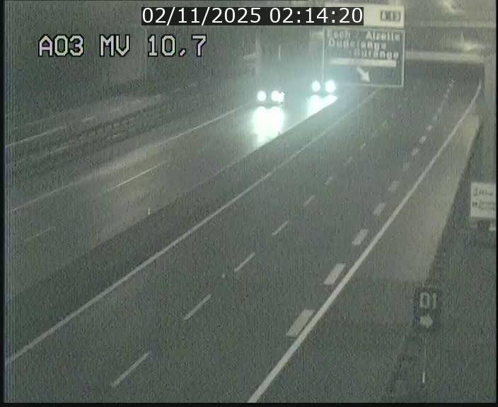 <h2>Traffic live webcam Luxembourg Croix de Bettembourg - A3 - BK 10.7 - direction France</h2>