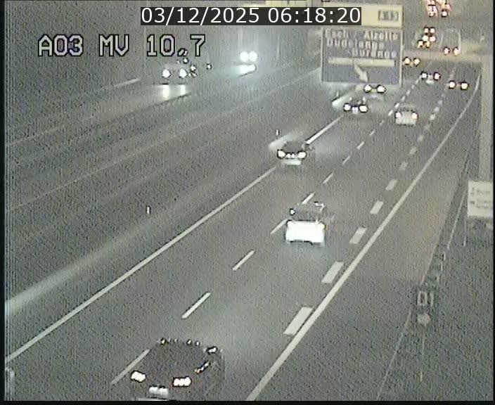 <h2>Traffic live webcam Luxembourg Croix de Bettembourg - A3 - BK 10.7 - direction France</h2>