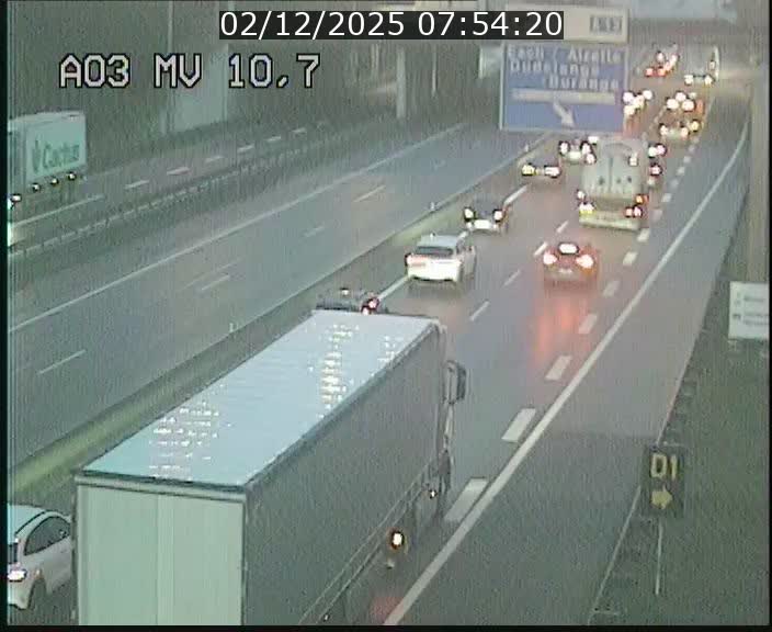 <h2>Traffic live webcam Luxembourg Croix de Bettembourg - A3 - BK 10.7 - direction France</h2>