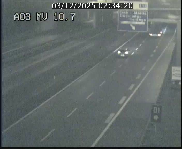 <h2>Traffic live webcam Luxembourg Croix de Bettembourg - A3 - BK 10.7 - direction France</h2>