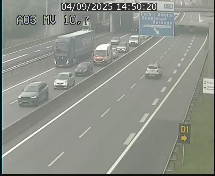 <h2>Traffic live webcam Luxembourg Croix de Bettembourg - A3 - BK 10.7 - direction France</h2>