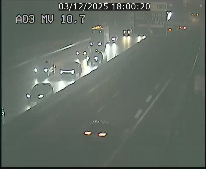 <h2>Traffic live webcam Luxembourg Croix de Bettembourg - A3 - BK 10.7 - direction France</h2>