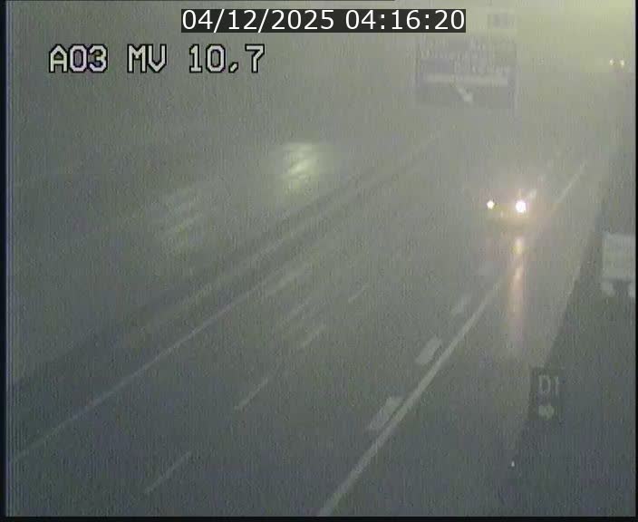 <h2>Traffic live webcam Luxembourg Croix de Bettembourg - A3 - BK 10.7 - direction France</h2>