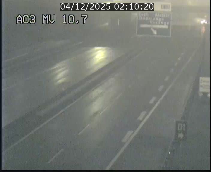 <h2>Traffic live webcam Luxembourg Croix de Bettembourg - A3 - BK 10.7 - direction France</h2>