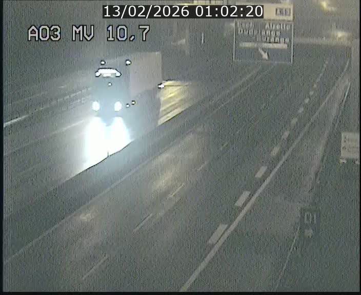 <h2>Traffic live webcam Luxembourg Croix de Bettembourg - A3 - BK 10.7 - direction France</h2>