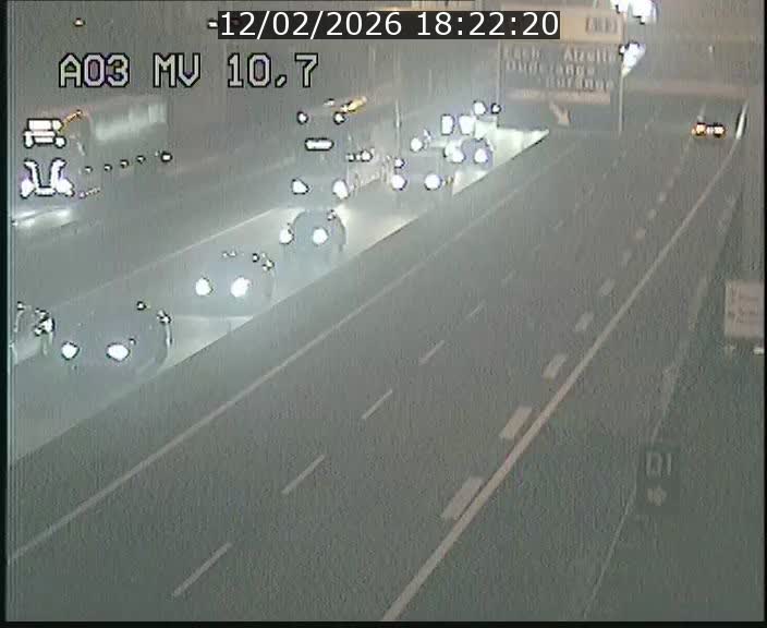 <h2>Traffic live webcam Luxembourg Croix de Bettembourg - A3 - BK 10.7 - direction France</h2>