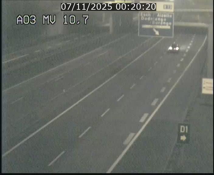 <h2>Traffic live webcam Luxembourg Croix de Bettembourg - A3 - BK 10.7 - direction France</h2>