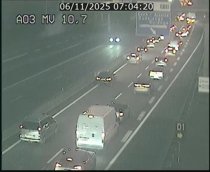 <h2>Traffic live webcam Luxembourg Croix de Bettembourg - A3 - BK 10.7 - direction France</h2>