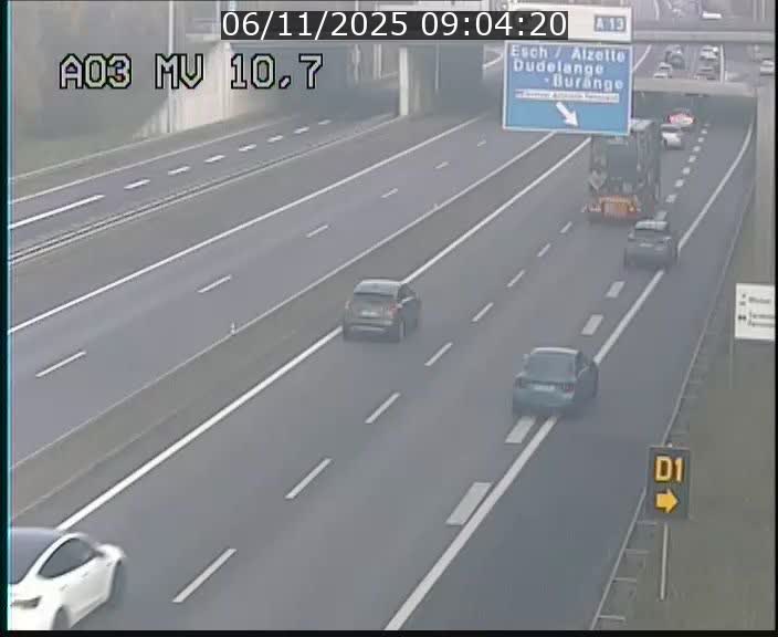Traffic live webcam Luxembourg Croix de Bettembourg - A3 - BK 10.7 - direction France