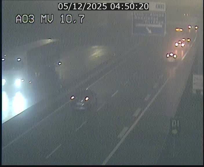 <h2>Traffic live webcam Luxembourg Croix de Bettembourg - A3 - BK 10.7 - direction France</h2>