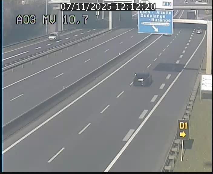 <h2>Traffic live webcam Luxembourg Croix de Bettembourg - A3 - BK 10.7 - direction France</h2>