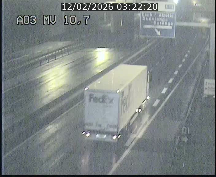 <h2>Traffic live webcam Luxembourg Croix de Bettembourg - A3 - BK 10.7 - direction France</h2>