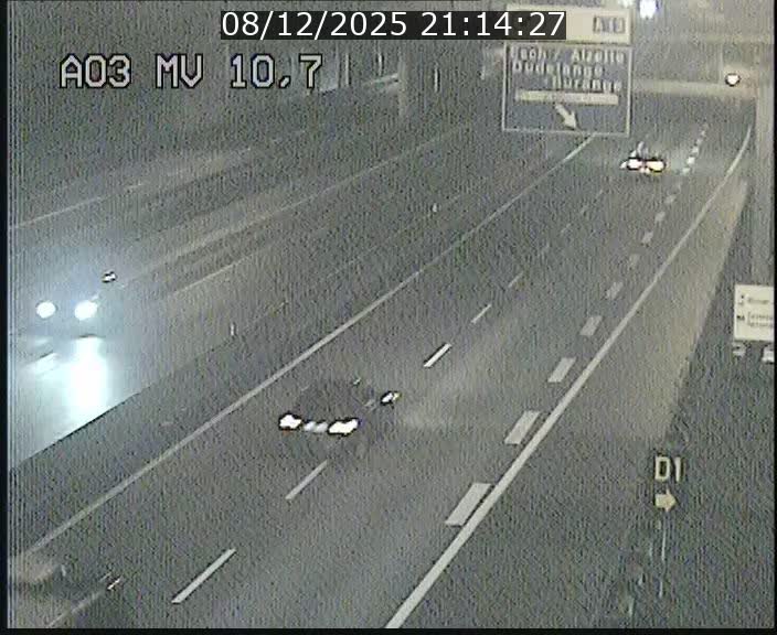 <h2>Traffic live webcam Luxembourg Croix de Bettembourg - A3 - BK 10.7 - direction France</h2>