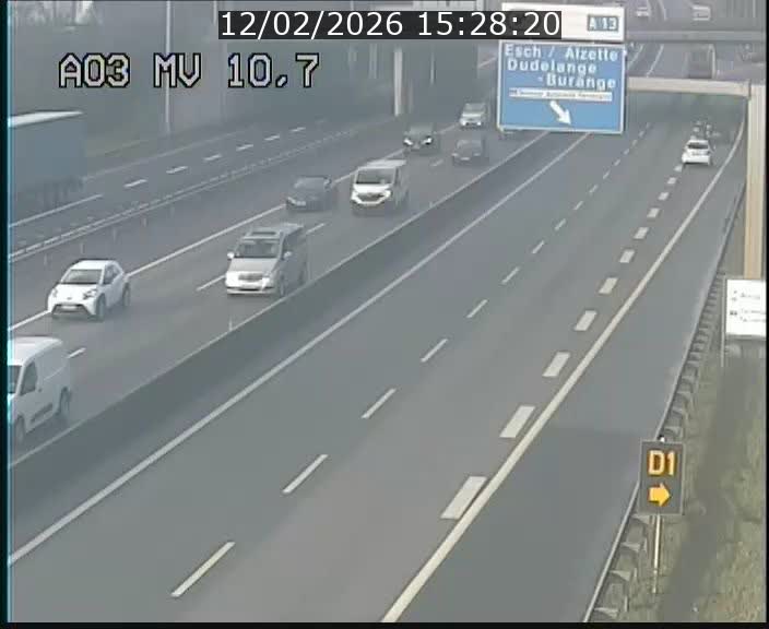 <h2>Traffic live webcam Luxembourg Croix de Bettembourg - A3 - BK 10.7 - direction France</h2>