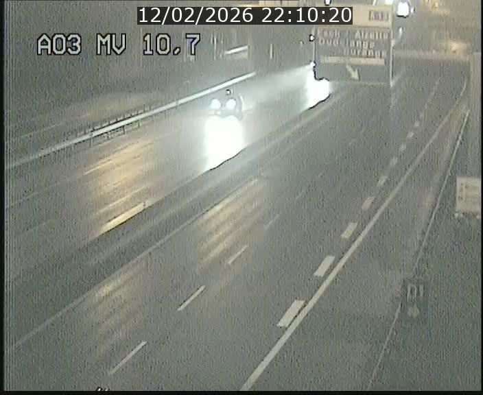 <h2>Traffic live webcam Luxembourg Croix de Bettembourg - A3 - BK 10.7 - direction France</h2>