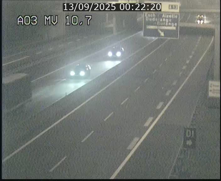 <h2>Traffic live webcam Luxembourg Croix de Bettembourg - A3 - BK 10.7 - direction France</h2>