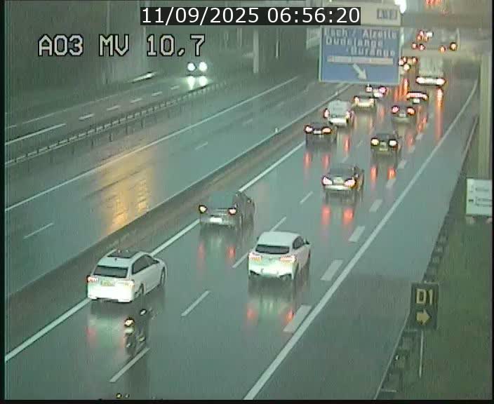 <h2>Traffic live webcam Luxembourg Croix de Bettembourg - A3 - BK 10.7 - direction France</h2>