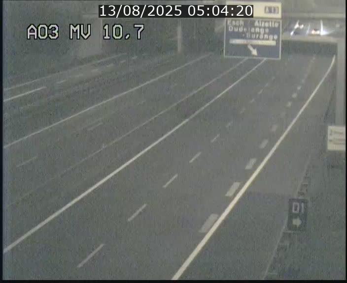 <h2>Traffic live webcam Luxembourg Croix de Bettembourg - A3 - BK 10.7 - direction France</h2>