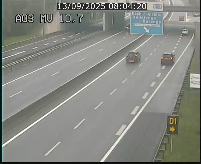 <h2>Traffic live webcam Luxembourg Croix de Bettembourg - A3 - BK 10.7 - direction France</h2>