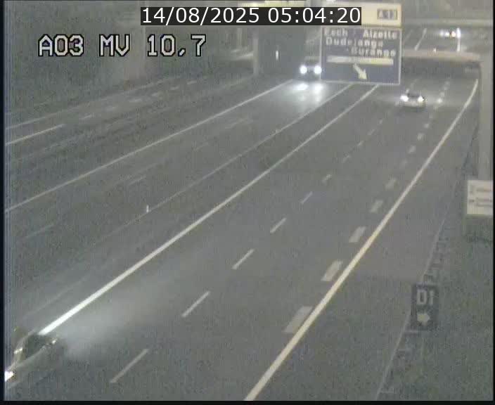 <h2>Traffic live webcam Luxembourg Croix de Bettembourg - A3 - BK 10.7 - direction France</h2>