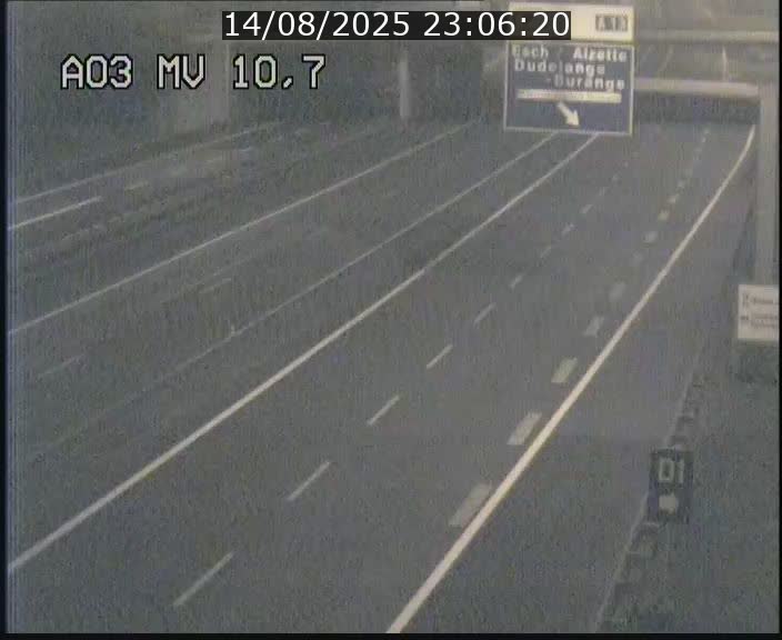 <h2>Traffic live webcam Luxembourg Croix de Bettembourg - A3 - BK 10.7 - direction France</h2>