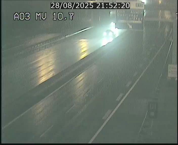 <h2>Traffic live webcam Luxembourg Croix de Bettembourg - A3 - BK 10.7 - direction France</h2>