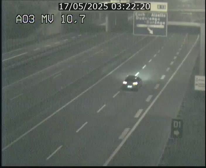<h2>Traffic live webcam Luxembourg Croix de Bettembourg - A3 - BK 10.7 - direction France</h2>