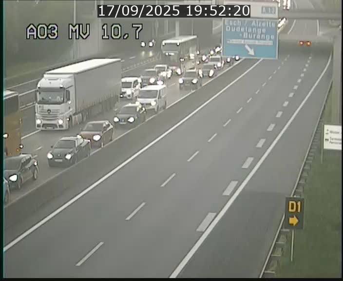 <h2>Traffic live webcam Luxembourg Croix de Bettembourg - A3 - BK 10.7 - direction France</h2>
