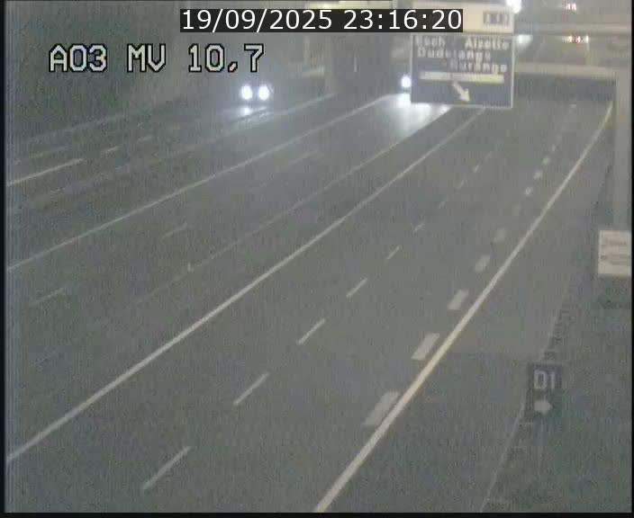<h2>Traffic live webcam Luxembourg Croix de Bettembourg - A3 - BK 10.7 - direction France</h2>