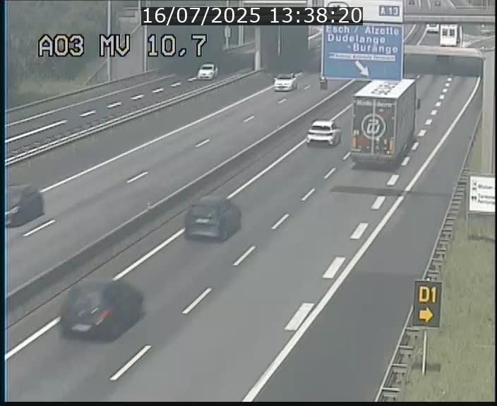 Traffic live webcam Luxembourg Croix de Bettembourg - A3 - BK 10.7 - direction France