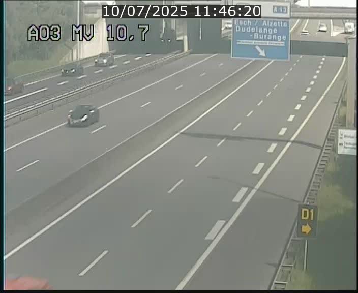 Traffic live webcam Luxembourg Croix de Bettembourg - A3 - BK 10.7 - direction France