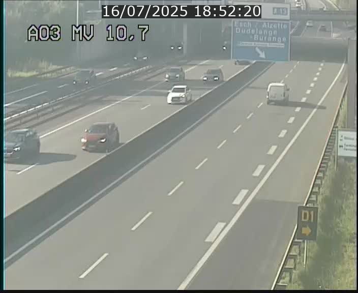 Traffic live webcam Luxembourg Croix de Bettembourg - A3 - BK 10.7 - direction France