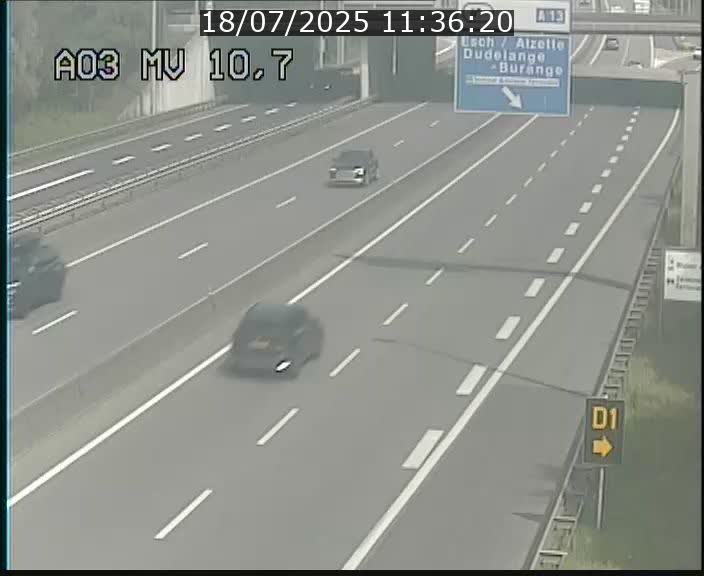 Traffic live webcam Luxembourg Croix de Bettembourg - A3 - BK 10.7 - direction France