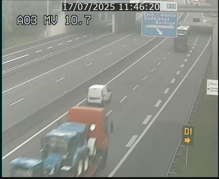 Traffic live webcam Luxembourg Croix de Bettembourg - A3 - BK 10.7 - direction France
