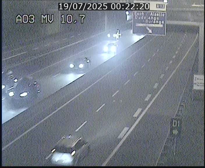 Traffic live webcam Luxembourg Croix de Bettembourg - A3 - BK 10.7 - direction France