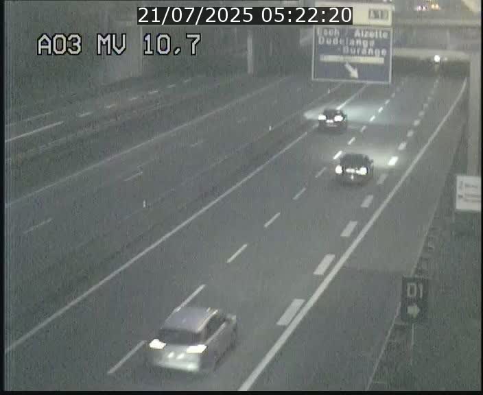 Traffic live webcam Luxembourg Croix de Bettembourg - A3 - BK 10.7 - direction France