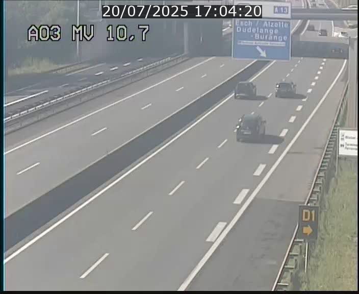Traffic live webcam Luxembourg Croix de Bettembourg - A3 - BK 10.7 - direction France