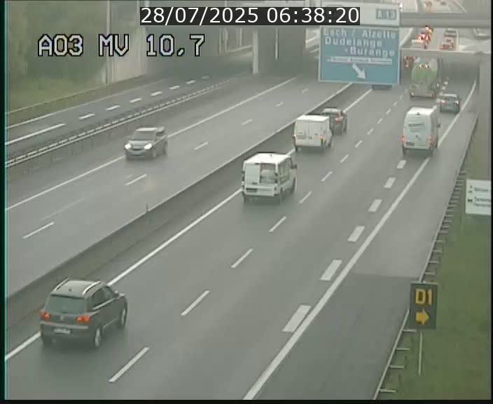 Traffic live webcam Luxembourg Croix de Bettembourg - A3 - BK 10.7 - direction France