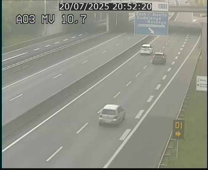 Traffic live webcam Luxembourg Croix de Bettembourg - A3 - BK 10.7 - direction France
