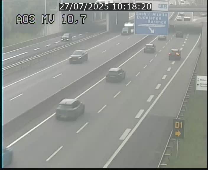 Traffic live webcam Luxembourg Croix de Bettembourg - A3 - BK 10.7 - direction France