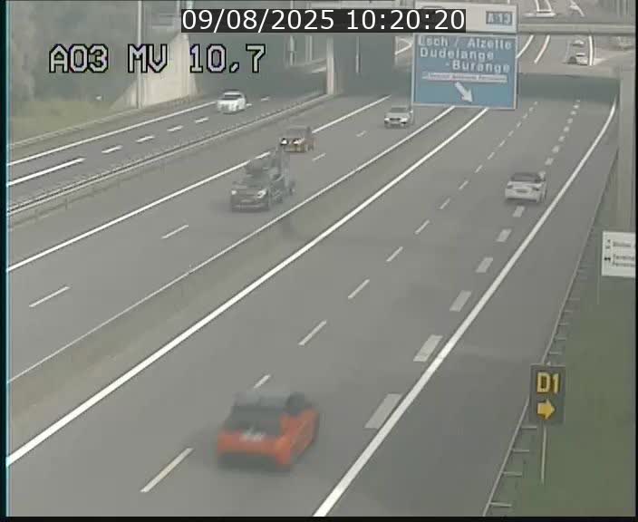 Traffic live webcam Luxembourg Croix de Bettembourg - A3 - BK 10.7 - direction France