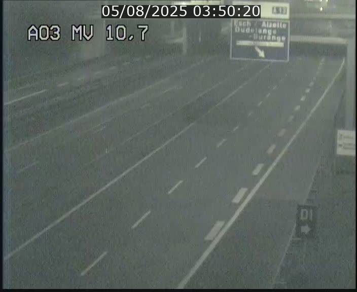 Traffic live webcam Luxembourg Croix de Bettembourg - A3 - BK 10.7 - direction France