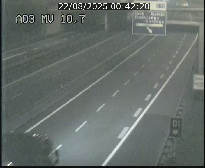 Traffic live webcam Luxembourg Croix de Bettembourg - A3 - BK 10.7 - direction France