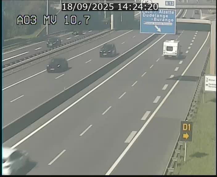 <h2>Traffic live webcam Luxembourg Croix de Bettembourg - A3 - BK 10.7 - direction France</h2>