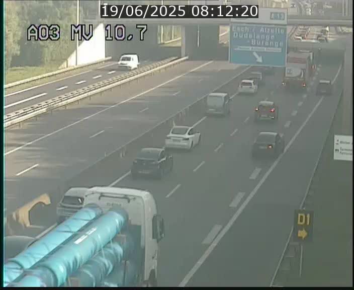 Traffic live webcam Luxembourg Croix de Bettembourg - A3 - BK 10.7 - direction France