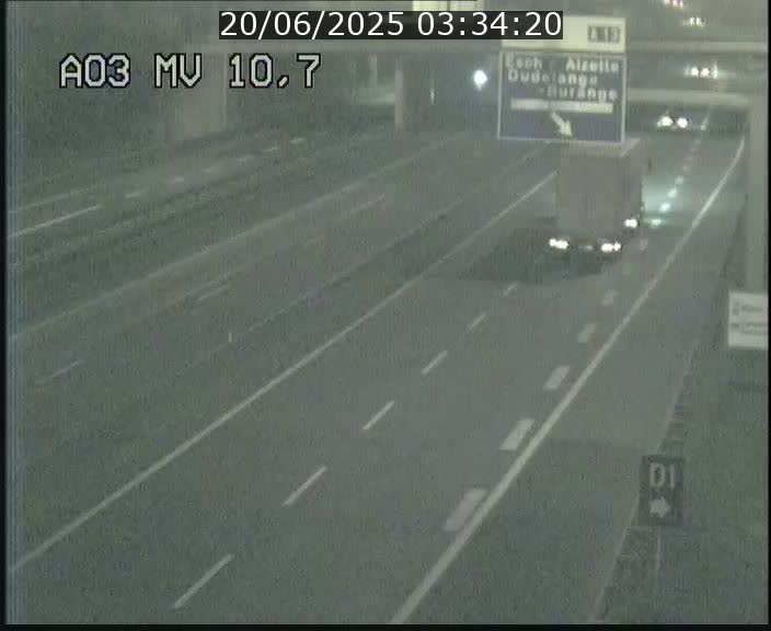 <h2>Traffic live webcam Luxembourg Croix de Bettembourg - A3 - BK 10.7 - direction France</h2>