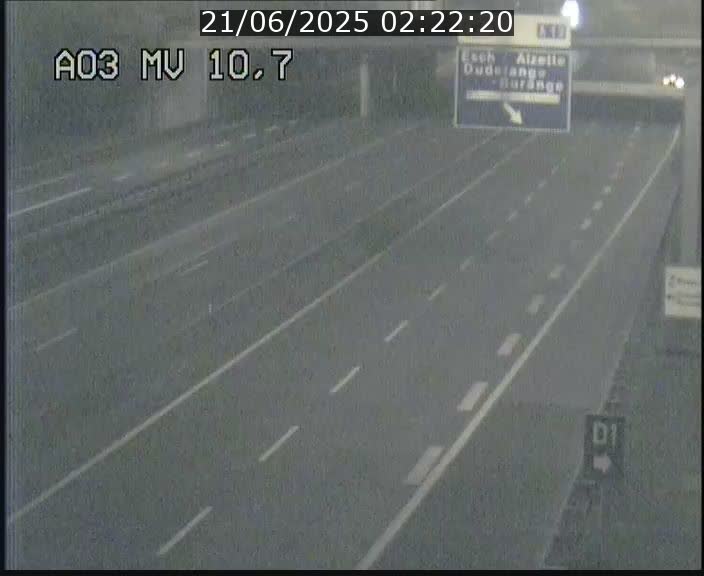 <h2>Traffic live webcam Luxembourg Croix de Bettembourg - A3 - BK 10.7 - direction France</h2>