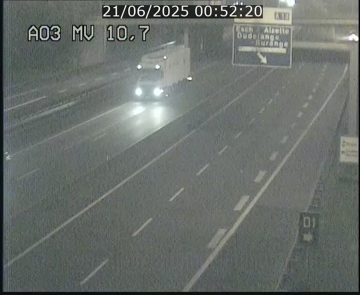 <h2>Traffic live webcam Luxembourg Croix de Bettembourg - A3 - BK 10.7 - direction France</h2>