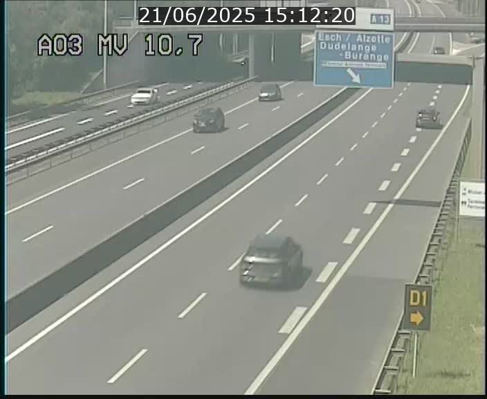 <h2>Traffic live webcam Luxembourg Croix de Bettembourg - A3 - BK 10.7 - direction France</h2>